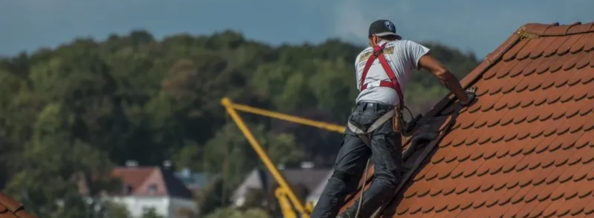 Ocieplenie dachu w domu energooszczędnym – standardy i normy